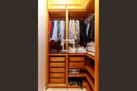 Apartamento à venda com 207m², 4 quartos e 2 vagasCloset da Suite