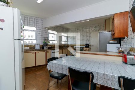 Apartamento à venda com 207m², 4 quartos e 2 vagasCozinha