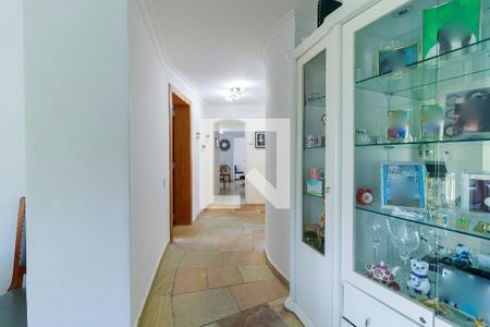 Apartamento à venda com 207m², 4 quartos e 2 vagasCorredor