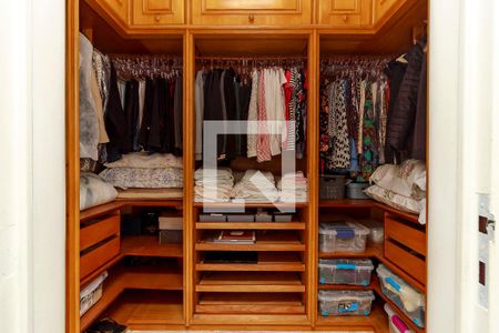 Apartamento à venda com 207m², 4 quartos e 2 vagasCloset da Suite