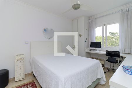 Apartamento à venda com 207m², 4 quartos e 2 vagasQuarto 2