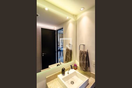 Apartamento à venda com 67m², 2 quartos e 1 vagaBanheiro Social