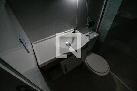 Banheiro de kitnet/studio para alugar com 0 quarto, 22m² em Cidade Mãe do Céu, São Paulo