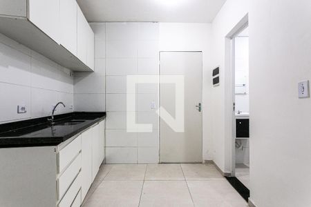 Cozinha de kitnet/studio para alugar com 1 quarto, 22m² em Cidade Mãe do Céu, São Paulo