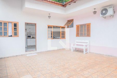 Casa à venda com 160m², 2 quartos e 4 vagasQuintal