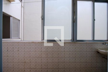 Apartamento à venda com 107m², 3 quartos e 1 vagaÁrea de Serviço