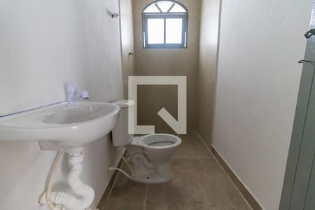 Casa para alugar com 64m², 2 quartos e sem vaga Casa para alugar com 64m², 2 quartos e sem vagaBanheiro