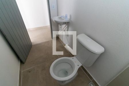 Casa para alugar com 64m², 2 quartos e sem vaga Casa para alugar com 64m², 2 quartos e sem vagaBanheiro
