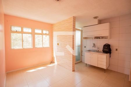 Sala de apartamento para alugar com 2 quartos, 42m² em Jardim Casa Pintada, São Paulo