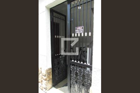 Apartamento para alugar com 80m², 2 quartos e 1 vagaPortão de entrada