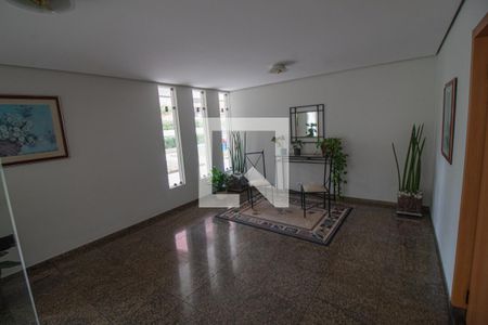Apartamento para alugar com 141m², 2 quartos e 2 vagasHall social