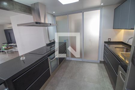 Apartamento para alugar com 141m², 2 quartos e 2 vagascozinha