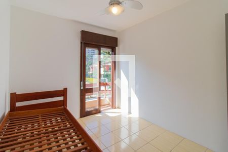 Quarto 1 de casa de condomínio à venda com 3 quartos, 170m² em Tristeza, Porto Alegre