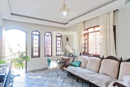 Sala de casa à venda com 3 quartos, 160m² em Vila Francos, São Paulo