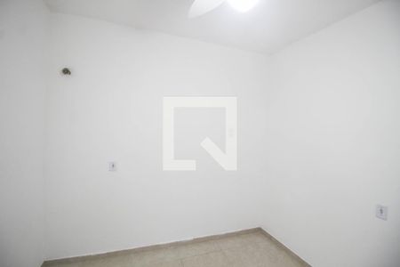 Quarto 1 de casa para alugar com 2 quartos, 50m² em Marco Dois, Nova Iguaçu
