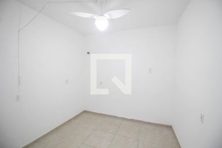 Quarto 1 de casa para alugar com 2 quartos, 50m² em Marco Dois, Nova Iguaçu