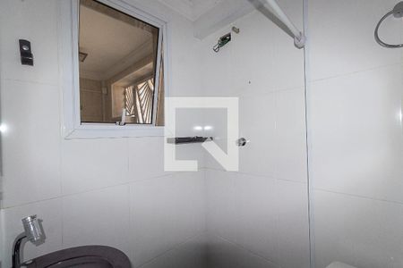 Banheiro de casa para alugar com 1 quarto, 20m² em Vila Granada, São Paulo