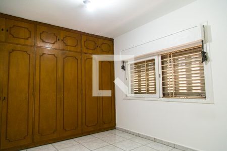 Casa à venda com 189m², 3 quartos e 2 vagasQuarto 2