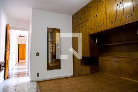 Casa à venda com 189m², 3 quartos e 2 vagasSuíte