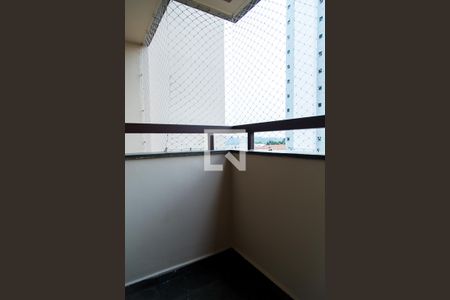 Varanda de apartamento à venda com 2 quartos, 70m² em Vila Alexandria, São Paulo