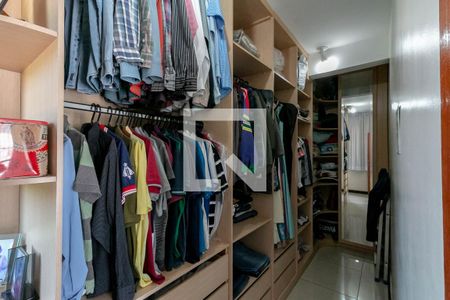 Casa à venda com 513m², 5 quartos e 6 vagas Casa à venda com 513m², 5 quartos e 6 vagasQuarto Suíte 3