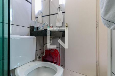 Casa à venda com 513m², 5 quartos e 6 vagas Casa à venda com 513m², 5 quartos e 6 vagasBanheiro da Suíte 2