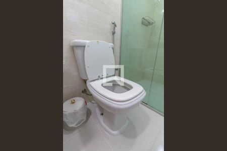 Casa à venda com 513m², 5 quartos e 6 vagas Casa à venda com 513m², 5 quartos e 6 vagasBanheiro Social