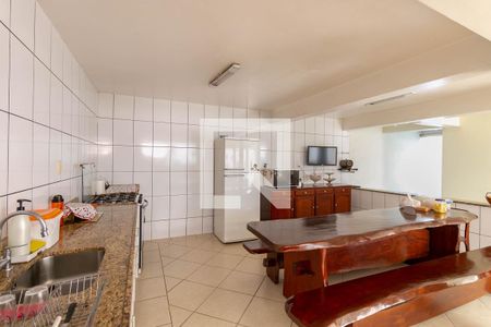 Casa à venda com 513m², 5 quartos e 6 vagas Casa à venda com 513m², 5 quartos e 6 vagasVaranda gourmet