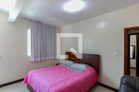 Casa à venda com 513m², 5 quartos e 6 vagas Casa à venda com 513m², 5 quartos e 6 vagasQuarto Suíte 3