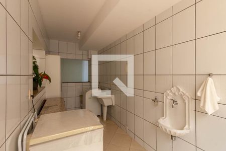 Casa à venda com 513m², 5 quartos e 6 vagas Casa à venda com 513m², 5 quartos e 6 vagasÁrea de Serviço