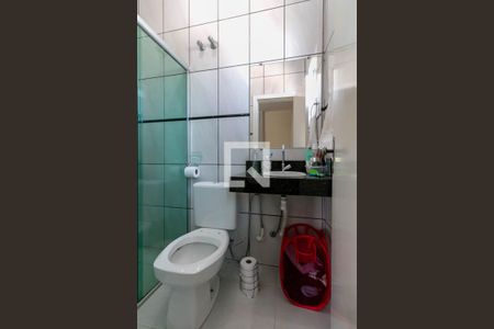 Casa à venda com 513m², 5 quartos e 6 vagas Casa à venda com 513m², 5 quartos e 6 vagasBanheiro da Suíte 2