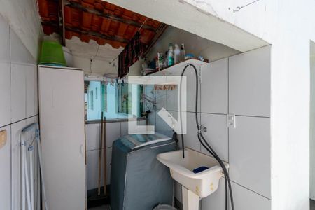 Casa à venda com 513m², 5 quartos e 6 vagas Casa à venda com 513m², 5 quartos e 6 vagasÁrea de Serviço