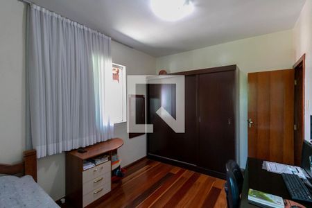 Casa à venda com 513m², 5 quartos e 6 vagas Casa à venda com 513m², 5 quartos e 6 vagasQuarto Suíte 2