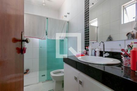 Casa à venda com 513m², 5 quartos e 6 vagas Casa à venda com 513m², 5 quartos e 6 vagasBanheiro da Suíte 1