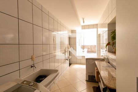 Casa à venda com 513m², 5 quartos e 6 vagas Casa à venda com 513m², 5 quartos e 6 vagasÁrea de Serviço