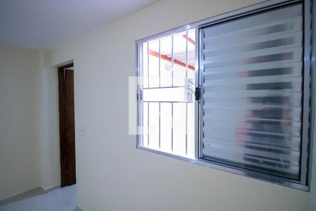 Sala de casa para alugar com 2 quartos, 60m² em Vila Zat, São Paulo