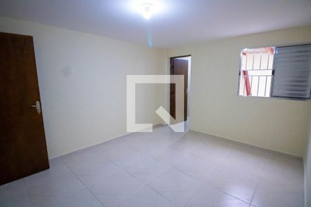 Casa para alugar com 2 quartos, 60m² em Vila Zat, São Paulo