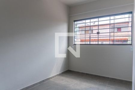 Quarto de kitnet/studio para alugar com 1 quarto, 28m² em Setor Residencial Oeste (são Sebastião), Brasília