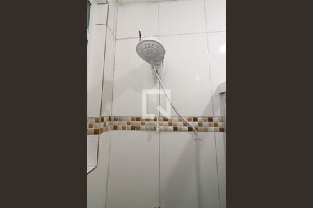 Banheiro de kitnet/studio à venda com 1 quarto, 25m² em Centro Histórico, Porto Alegre