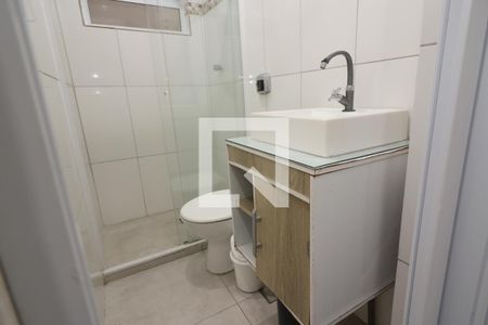 Banheiro de kitnet/studio à venda com 1 quarto, 25m² em Centro Histórico, Porto Alegre