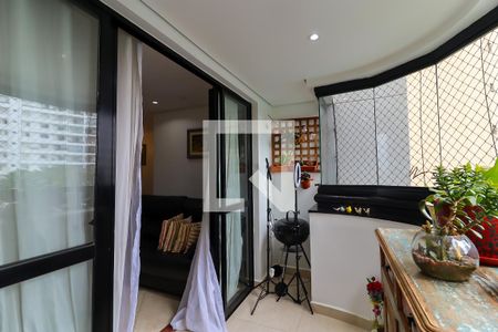 Apartamento à venda com 93m², 3 quartos e 2 vagas Apartamento à venda com 93m², 3 quartos e 2 vagasVaranda da Sala