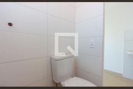 Banheiro de kitnet/studio à venda com 1 quarto, 27m² em Vila Canero, São Paulo