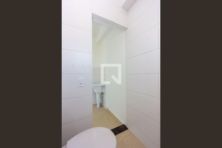 Banheiro de kitnet/studio à venda com 1 quarto, 27m² em Vila Canero, São Paulo