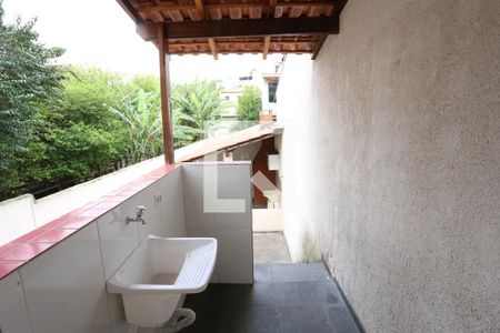 Casa à venda com 179m², 3 quartos e 2 vagasÁrea de Serviço