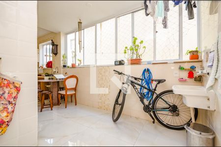 Apartamento à venda com 100m², 3 quartos e 1 vagaÁrea de Serviço