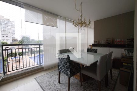 Apartamento à venda com 87m², 2 quartos e 1 vagaVaranda