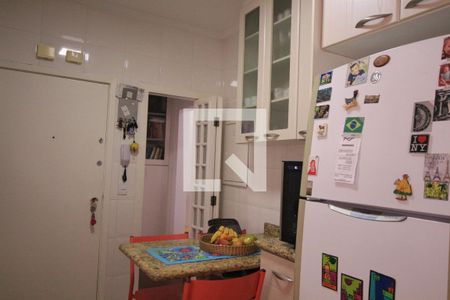 Apartamento à venda com 90m², 3 quartos e 2 vagasCozinha