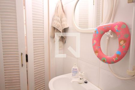 Apartamento à venda com 90m², 3 quartos e 2 vagasBanheiro de Serviço