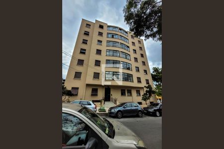 Apartamento à venda com 116m², 2 quartos e sem vaga Apartamento à venda com 116m², 2 quartos e sem vagaFachada