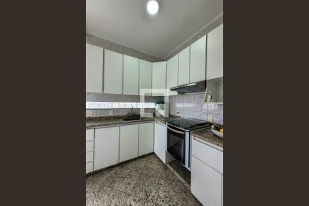 Apartamento à venda com 116m², 2 quartos e sem vaga Apartamento à venda com 116m², 2 quartos e sem vagaCozinha/Copa